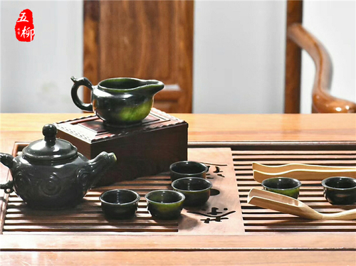 文章附图