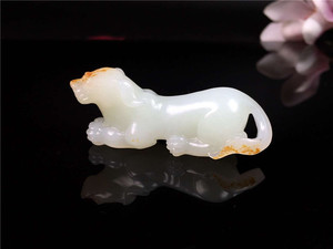 天然新疆和田玉籽料旺财白玉玉石摆件