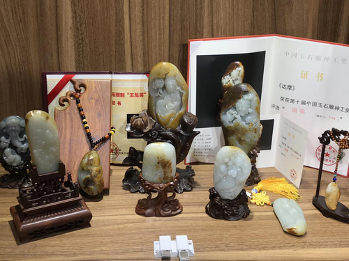文章附图